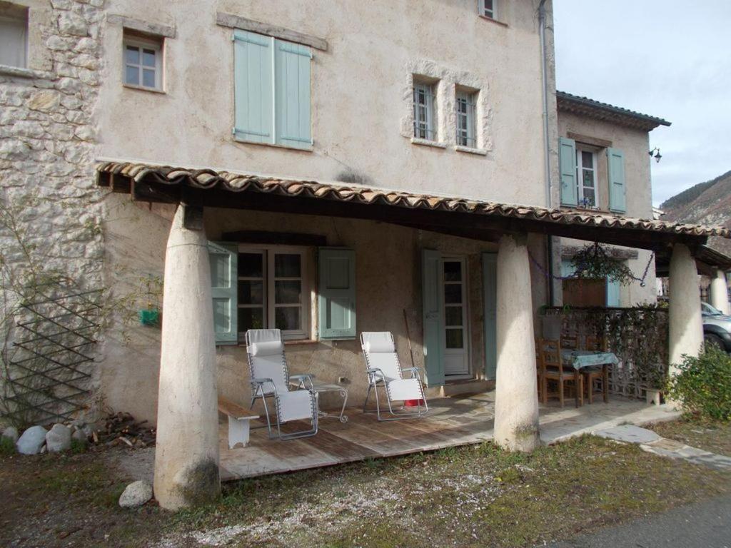 Studio massacan Entrevaux Exterior foto