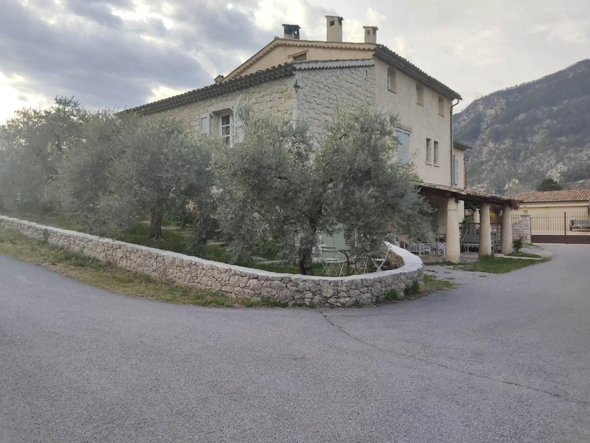 Studio massacan Entrevaux Exterior foto
