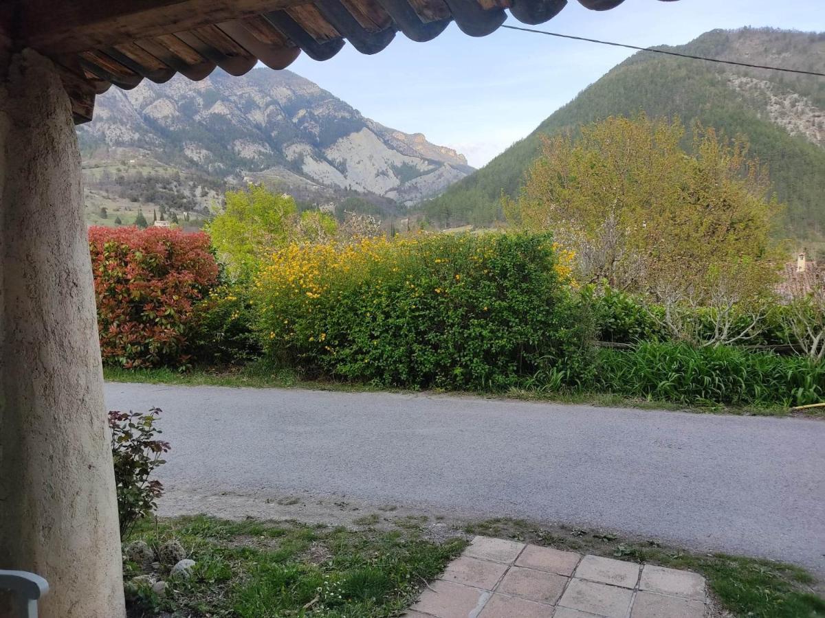 Studio massacan Entrevaux Exterior foto